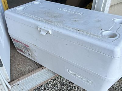 100 quart Igloo cooler