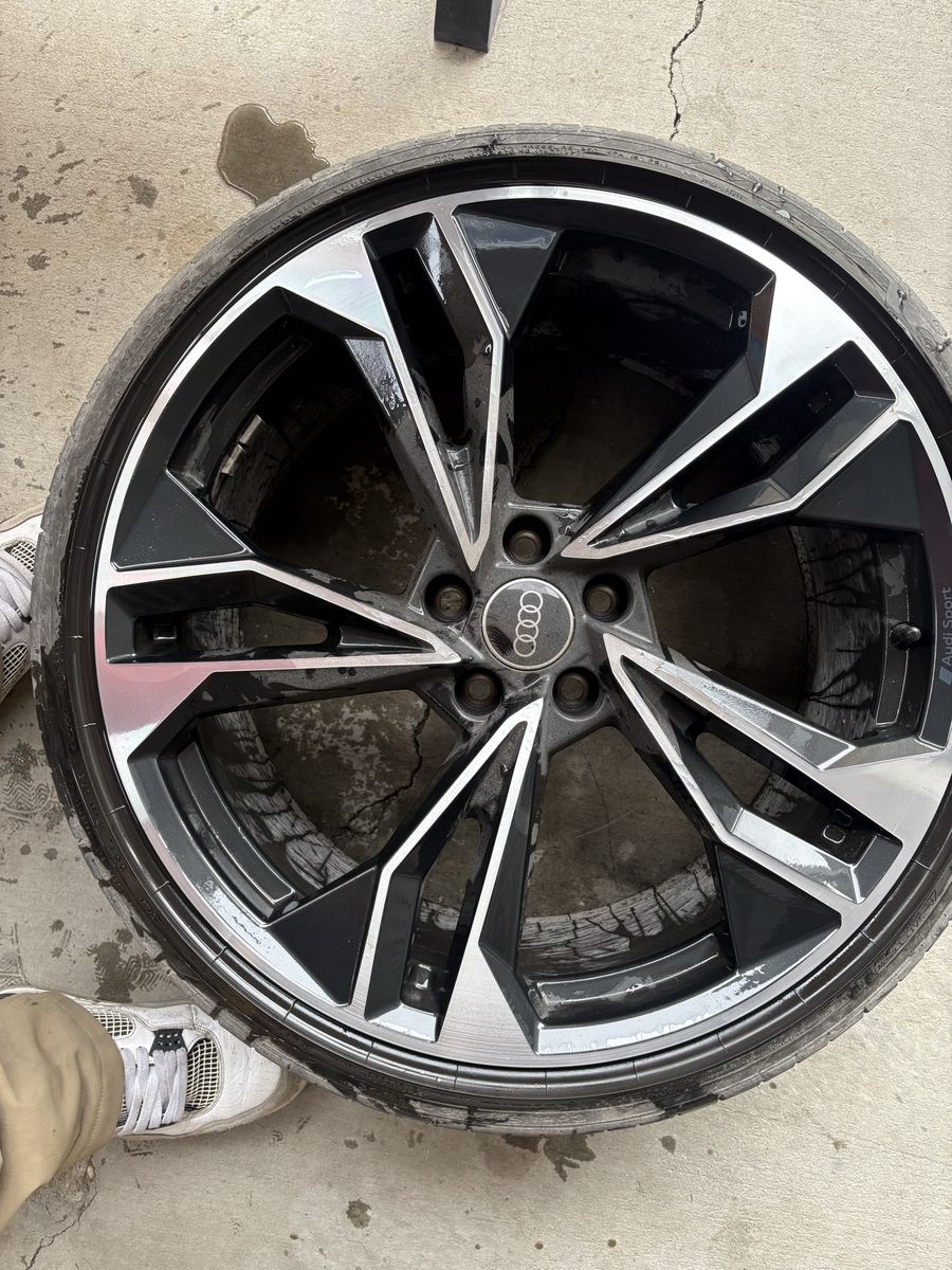 audi premium 20" wheels