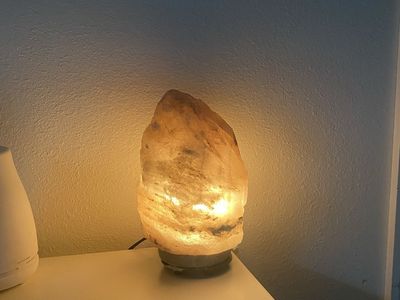 Himalayan Salt Lamp, Natural Crystal Rock Lamp, Air Purifying, Warm Glow