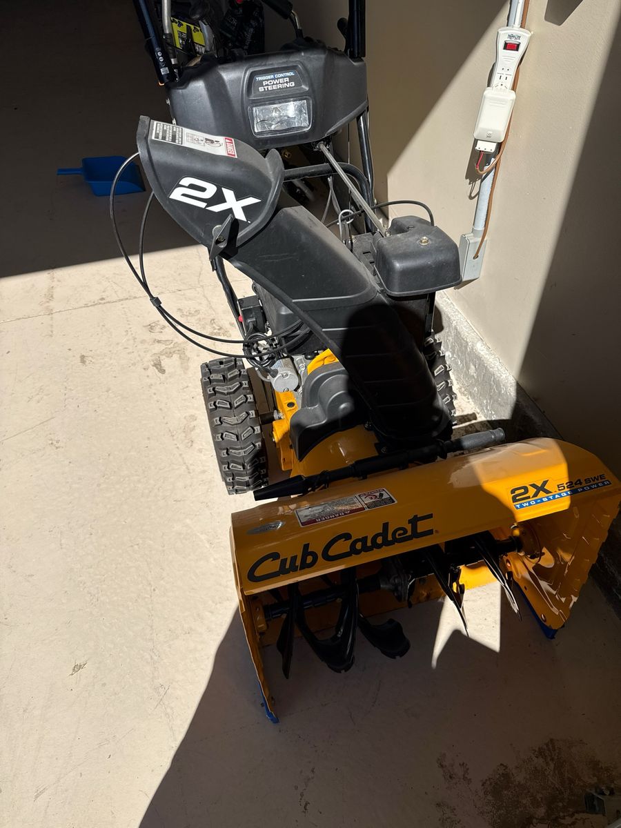 Cub Cadet 2X 524 SWE Two-Stage Power Steering Snow Blower