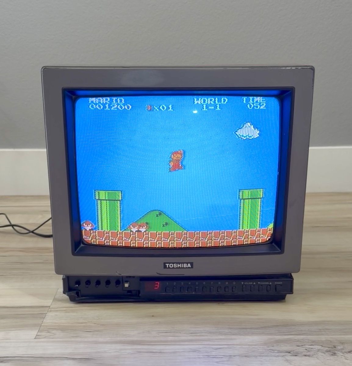 Toshiba 13” 1980s CRT TV Vintage