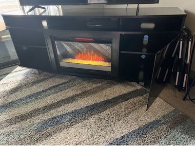 Entertainment center