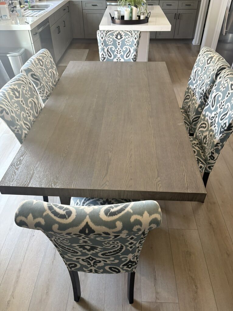 Complete 7 Piece Dining Set For Sale