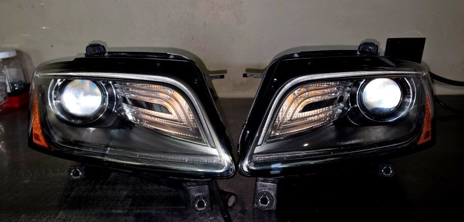 2013 - 2017 Audi Q5 SQ5 headlights