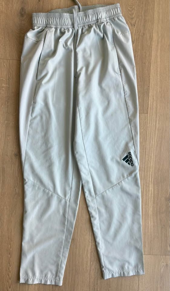 Adidas Mens woven Pants