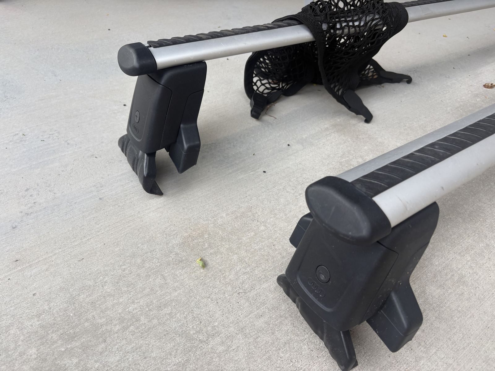 AUDI 8V A3/S3 BASE CARRIER BARS RS3 8V5071126