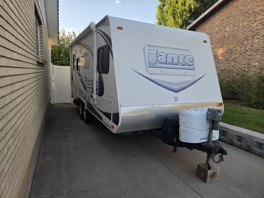 2011 Lance 19ft.