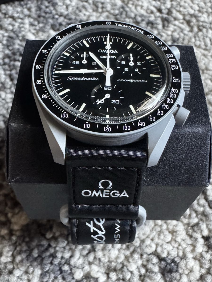 Omega x Swatch “MoonSwatch”