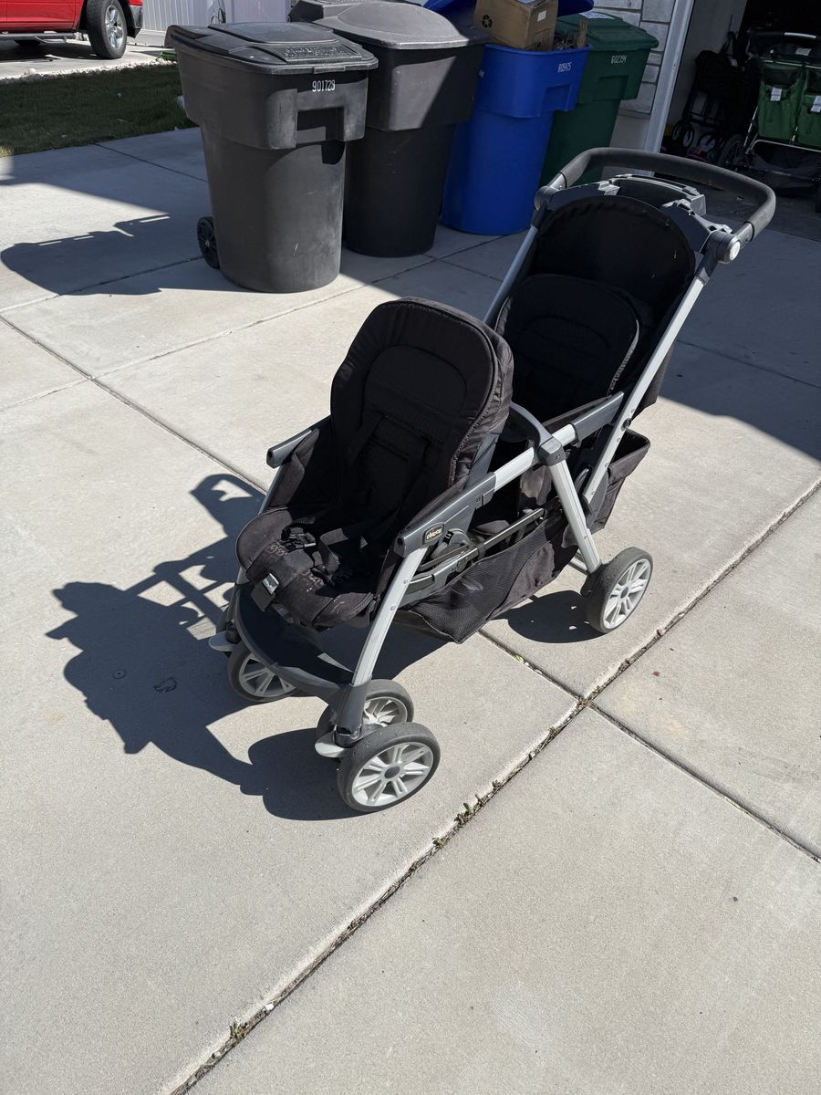 Foldable double wagon