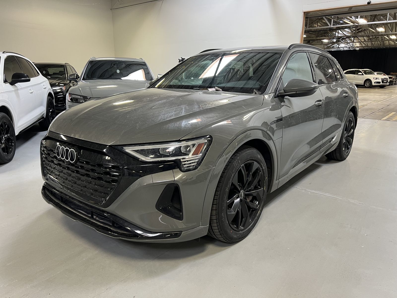 2024 Audi Q8 e-tron quattro Premium