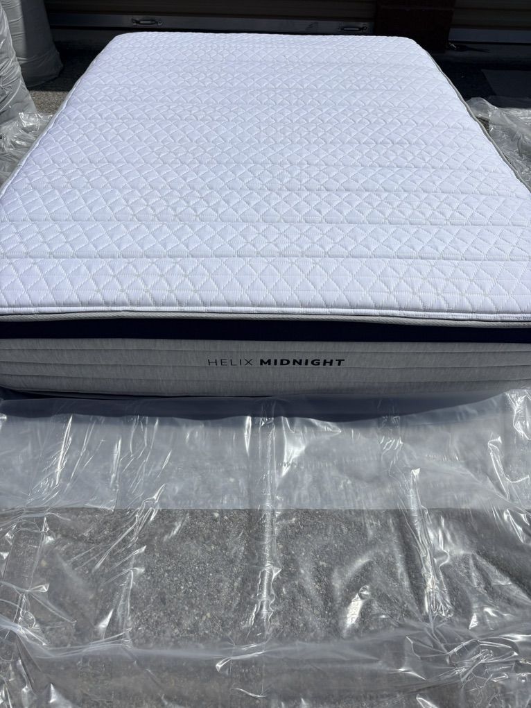 Helix Midnight Full Mattress