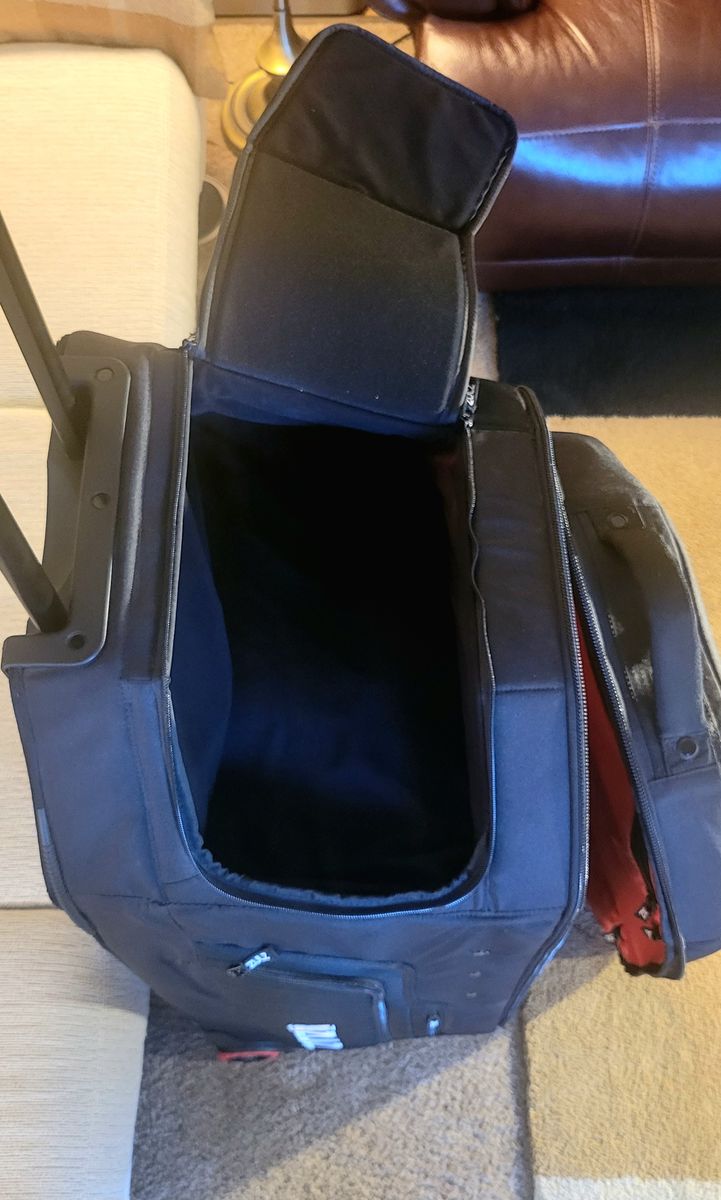 Main image 6