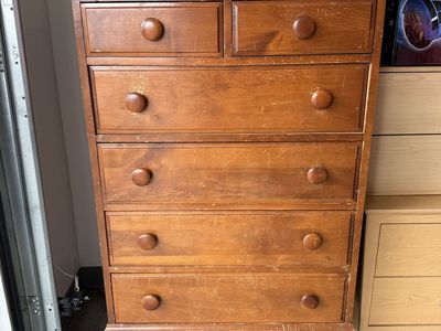 Vintage dresser wooden 45x35x18”