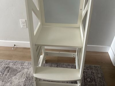 White Toddler Helper Tower / Stool