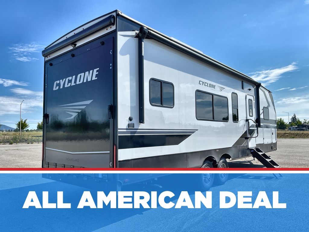 New 2027 Heartland Cyclone 2615