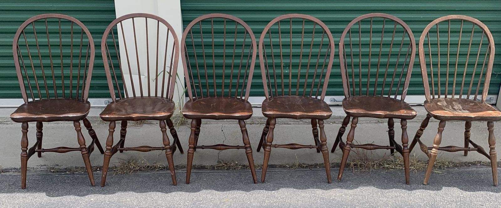 6 VINTAGE WINDSOR CHAIRS BY S. BENT & BROS.