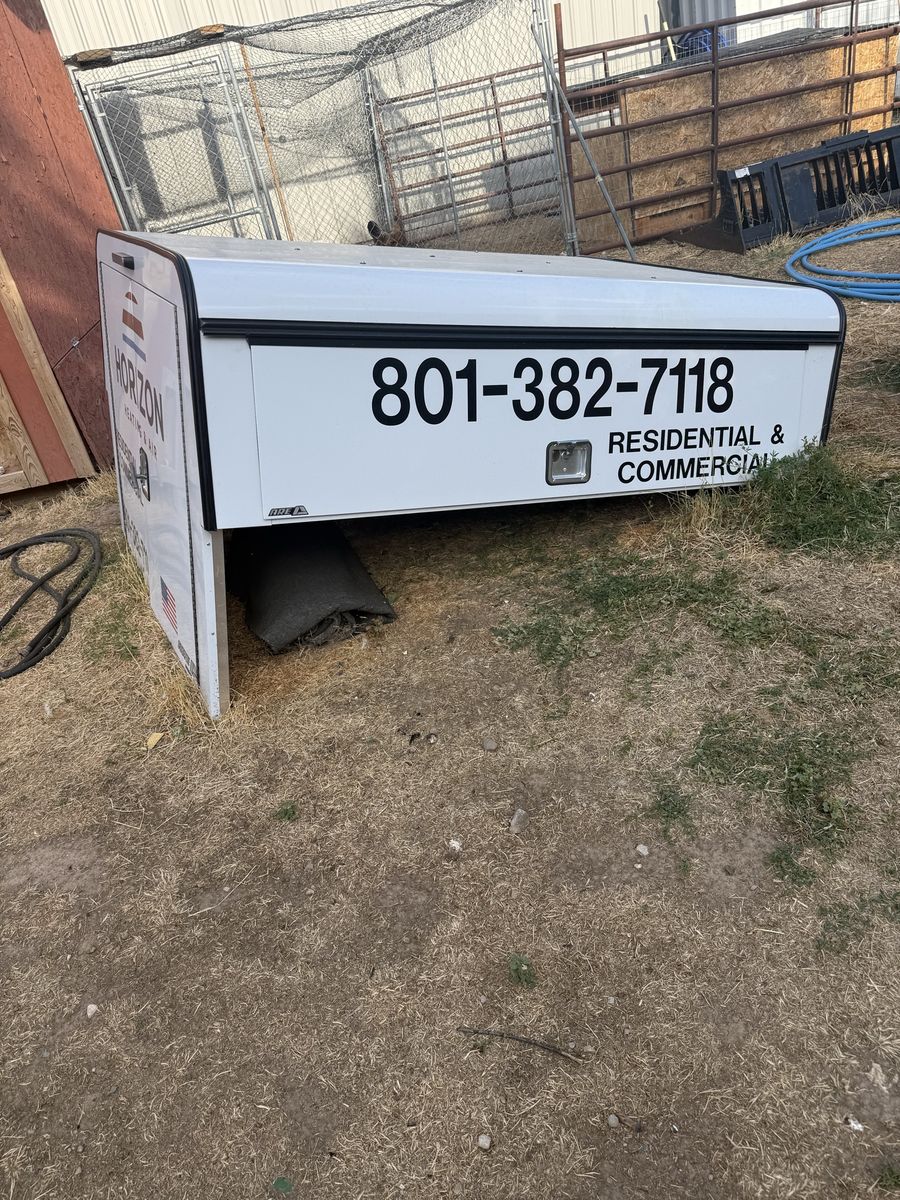 Truck topper 