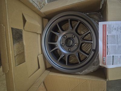 5 KMC WHEELS N TIRES