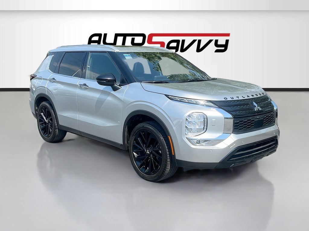 2022 Mitsubishi Outlander Black Edition