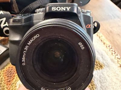 Sony Alpha A100 10.2MP Digital Camera