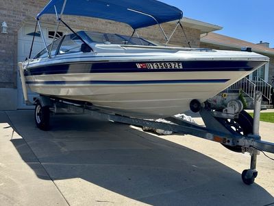 1987 Bayliner Capri 1700 bow rider