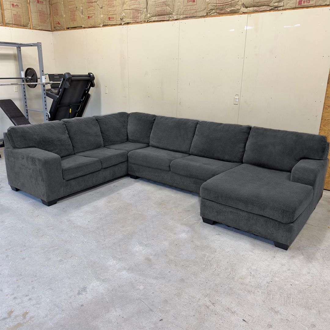FREE DELIVERY - Gray Sectional Couch & Ottoman (Ashley Furniture)