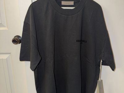 Essentials Fear of God Graphic T-Shirt Black Oversized XL