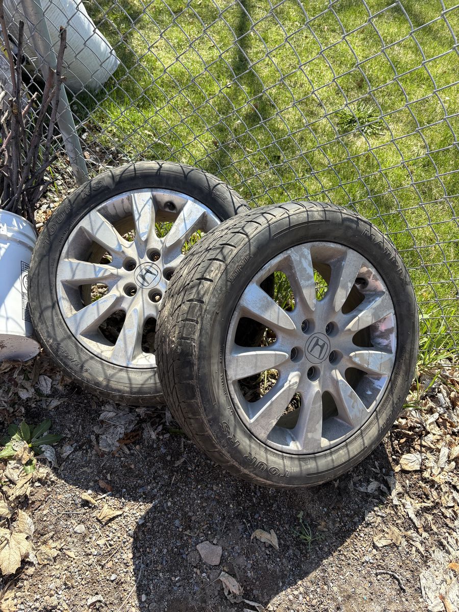 4 Honda accord wheels and tires