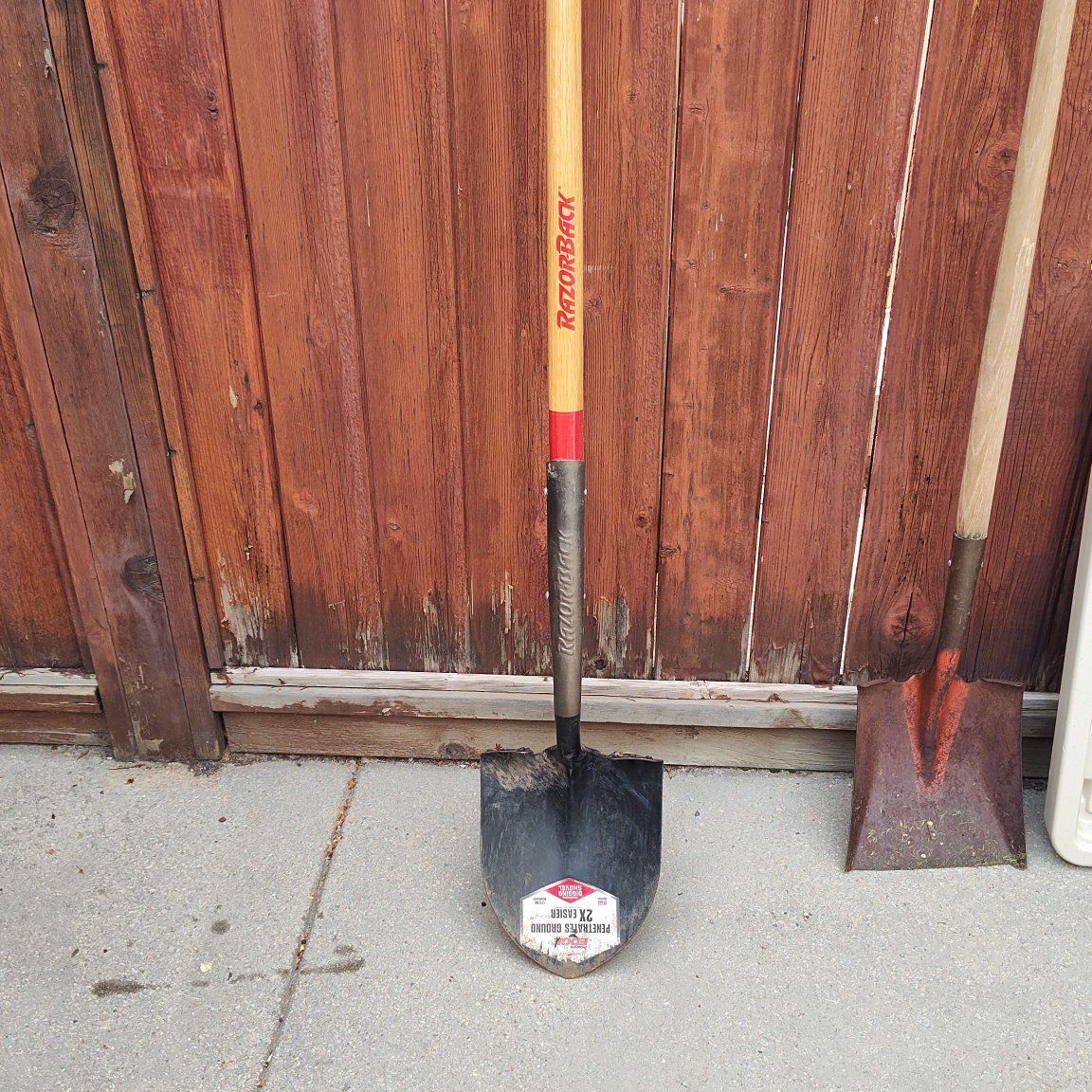 razorback shovel round spade