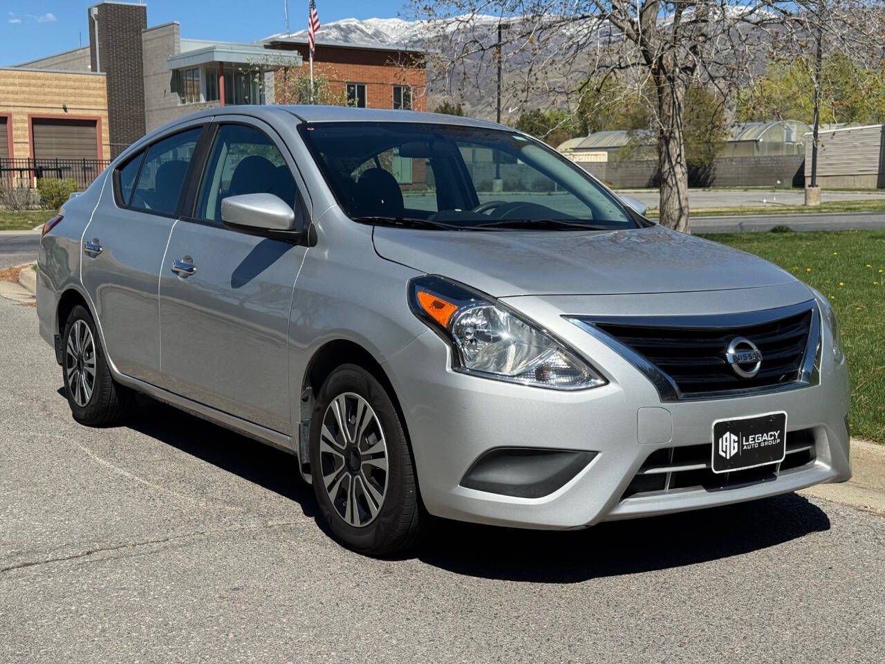 2017 Nissan Versa 1.6 SV