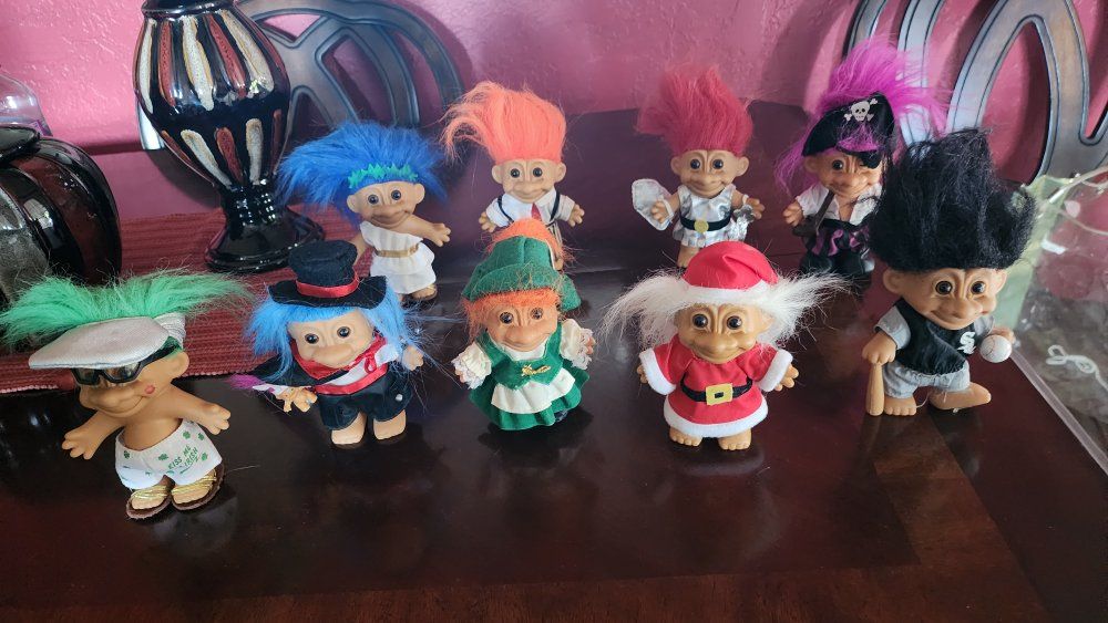 Vintage Russ Troll Doll Collection - Lot of 9 Dressed Trolls, 3-5" Tall, Assorted Outfits $68 Obo