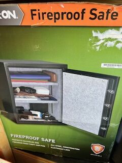 Stack On 1.4 Cu Ft Fireproof Safe