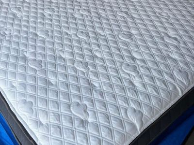 King Puffy Royal Hybrid Mattress