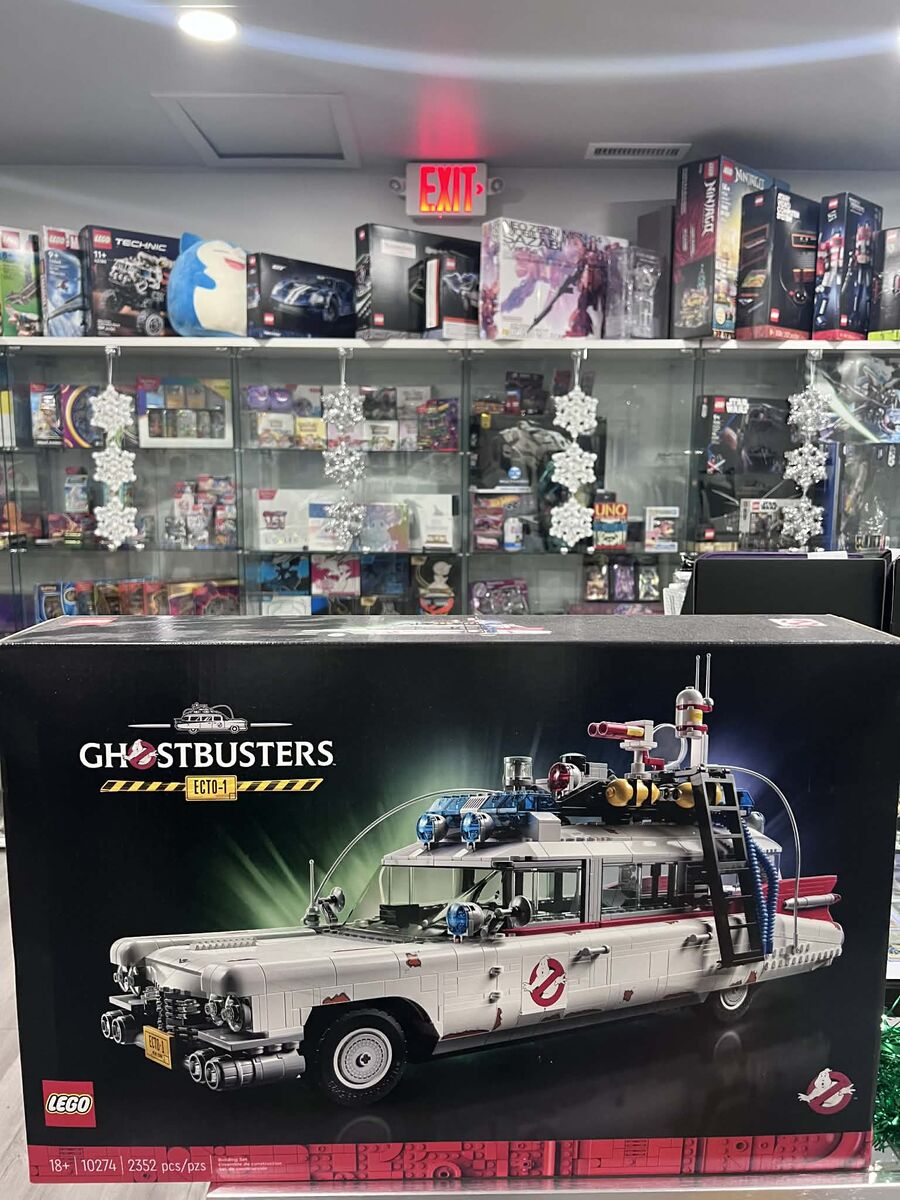 Brand new 10274 LEGO Ghostbusters ECTO-1 (Retired)