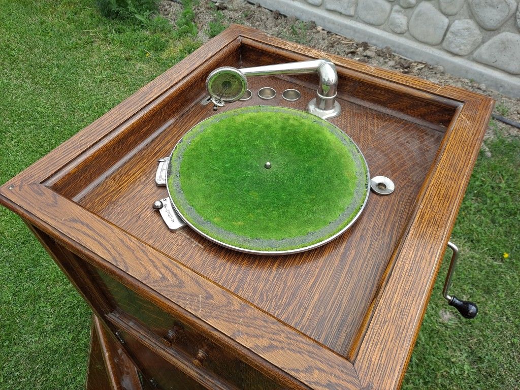 Main image 2