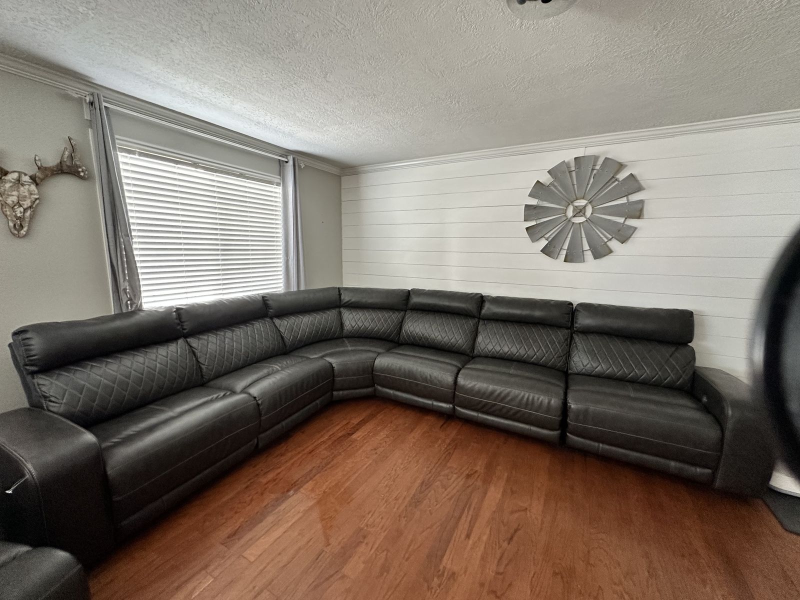 Power Reclining Sectional