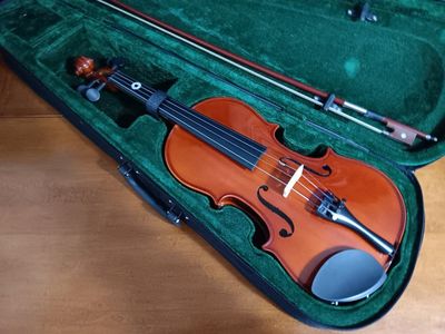 Anton Breton AB05 Violin 4/4 full Size. Excellent