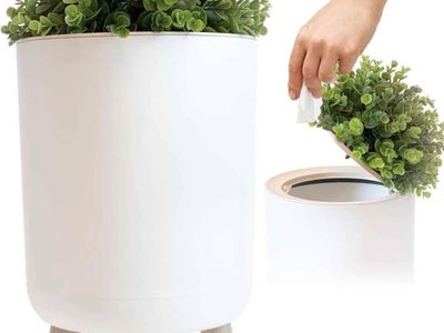 Plant Style Trash Can. Clip Is Broken. Lid Closes