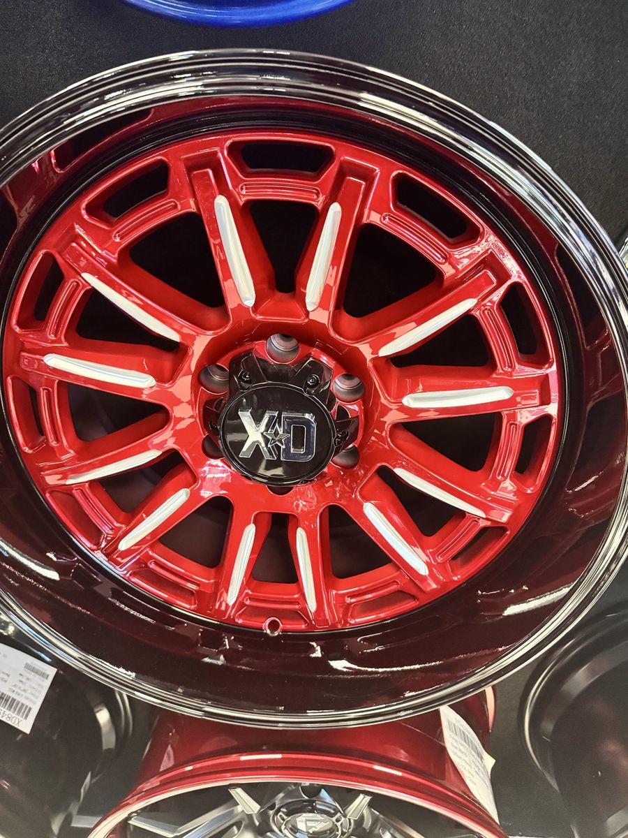 Brand new set XD Series by KMC Wheels, 20x10 Red-Milled Wheel, 18mm Offset,l