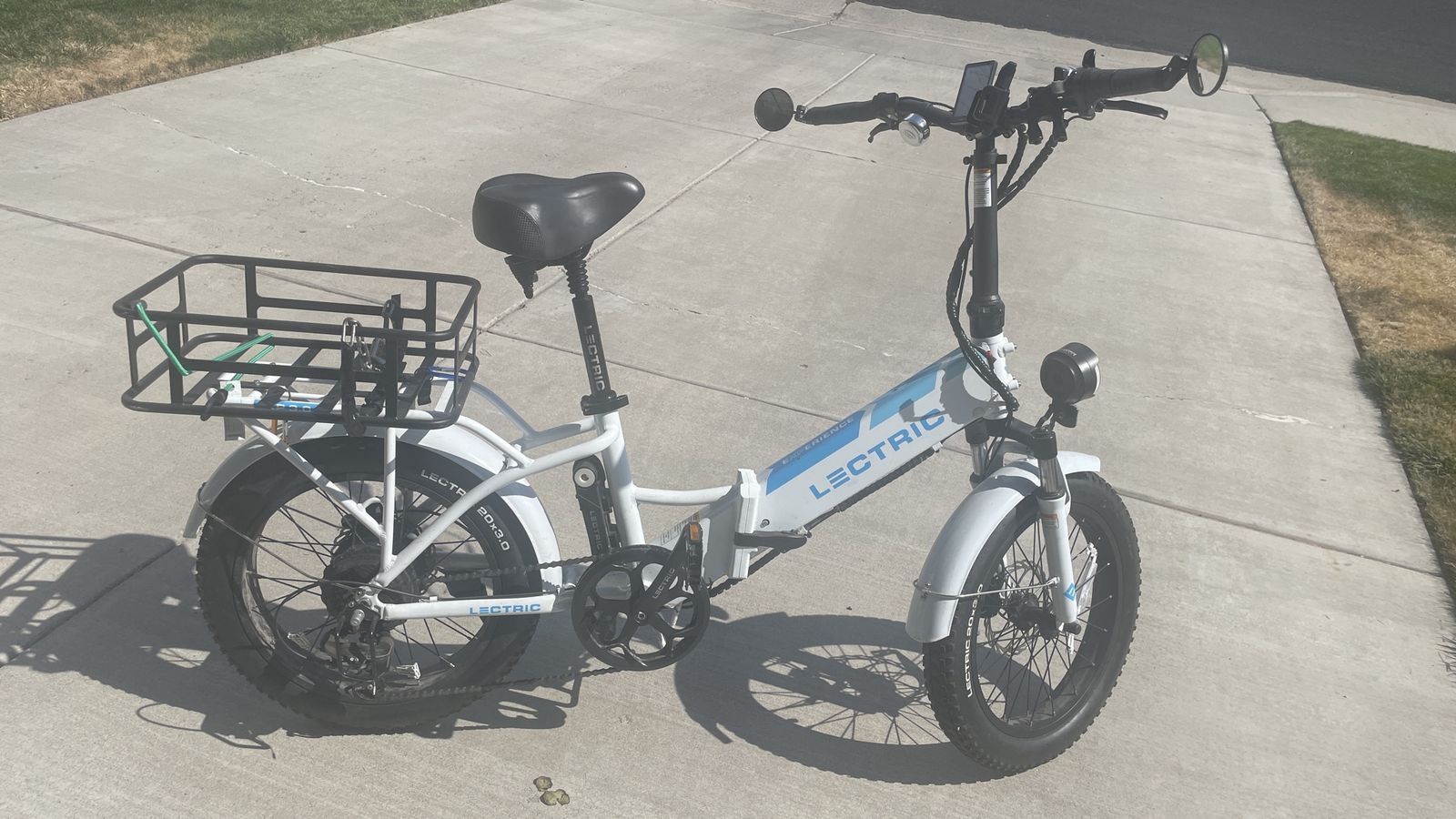 Lectric XP 3.0 White Folding E-Bike with Rear Basket - Electric Bike