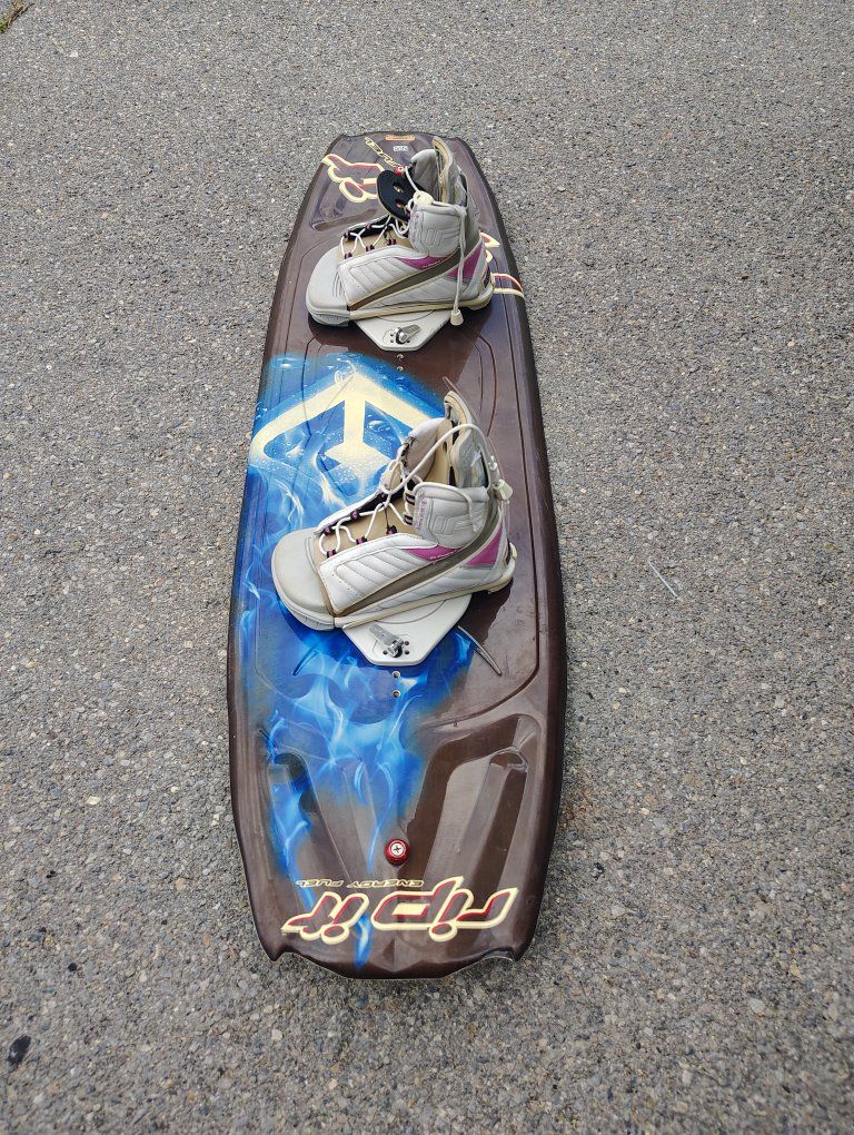 CWB RIP IT ENERGY FUEL WOMAN'S WAKEBOARD 141CM