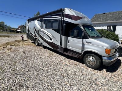 2007 Ford E-450 and Econoline 450