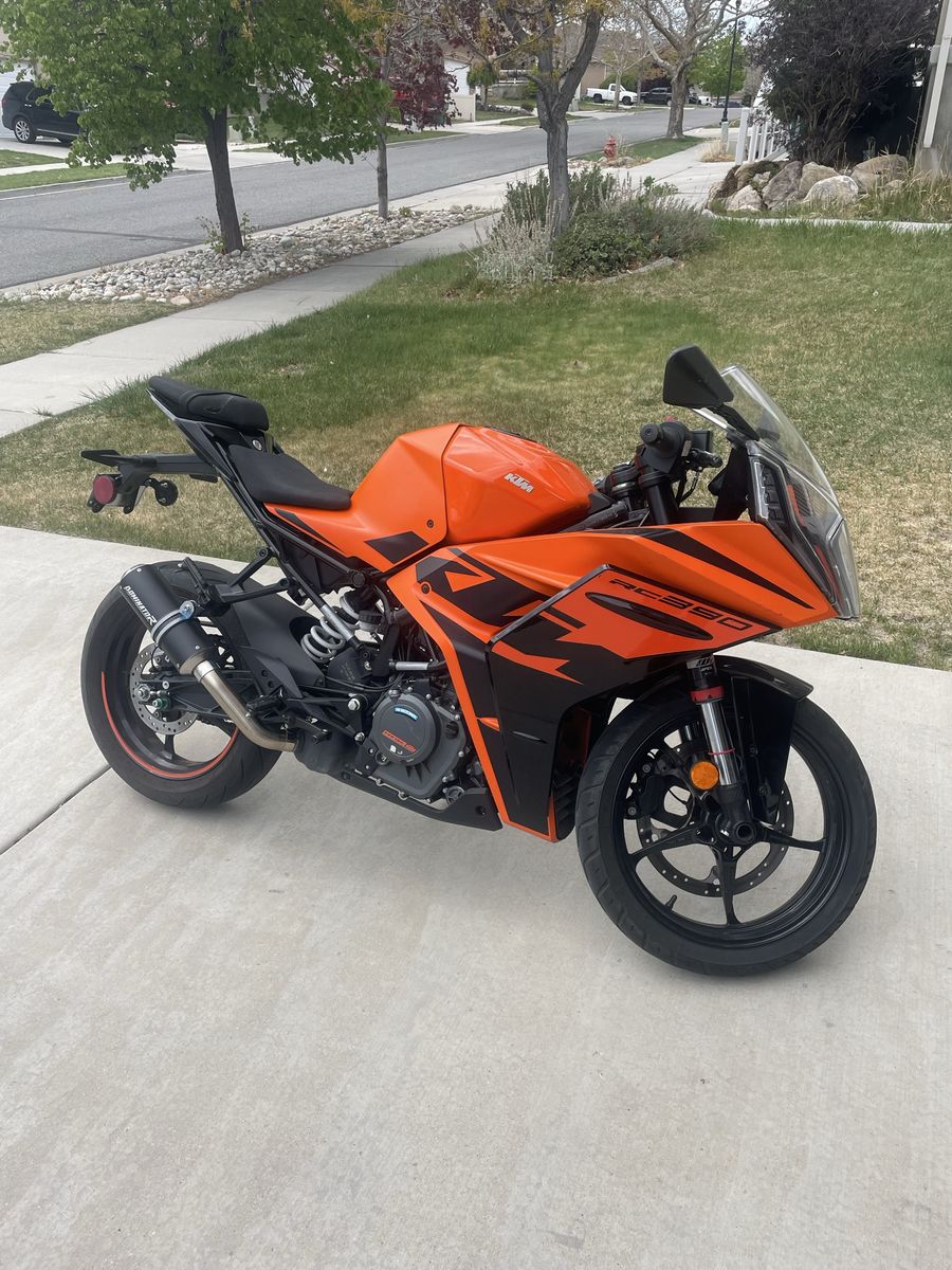 2022 KTM RC390