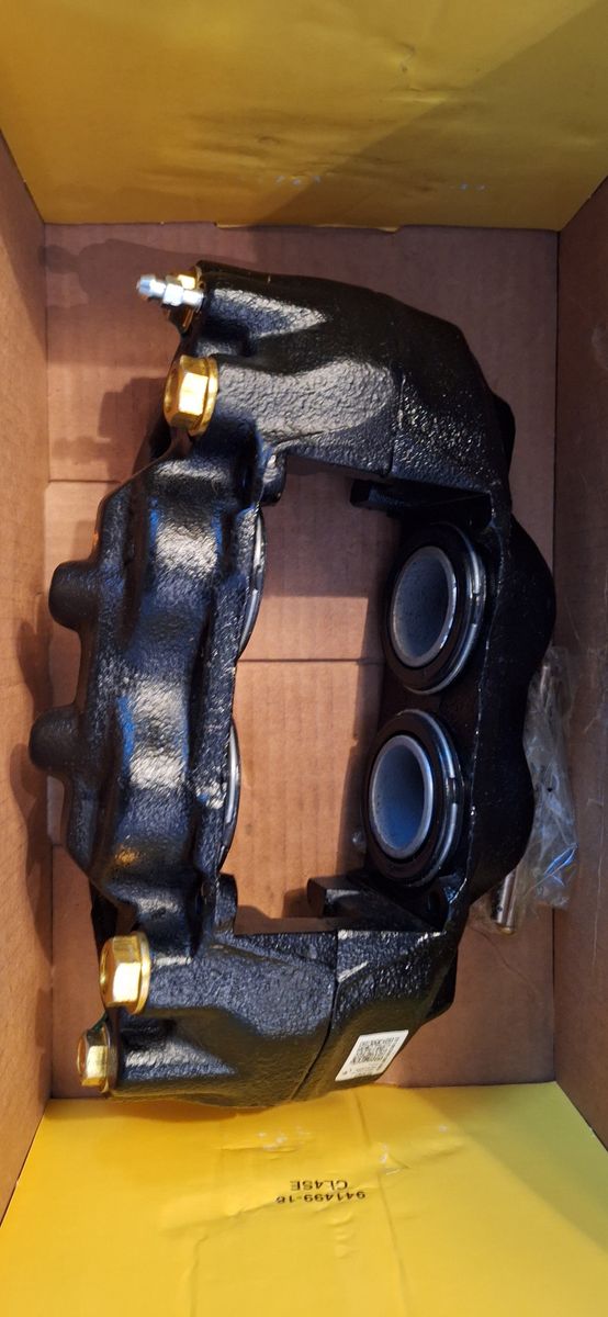 Main image 6
