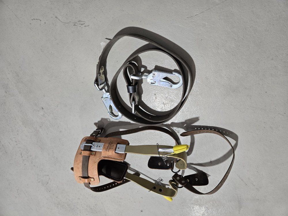 lineman hooks and climbing safety