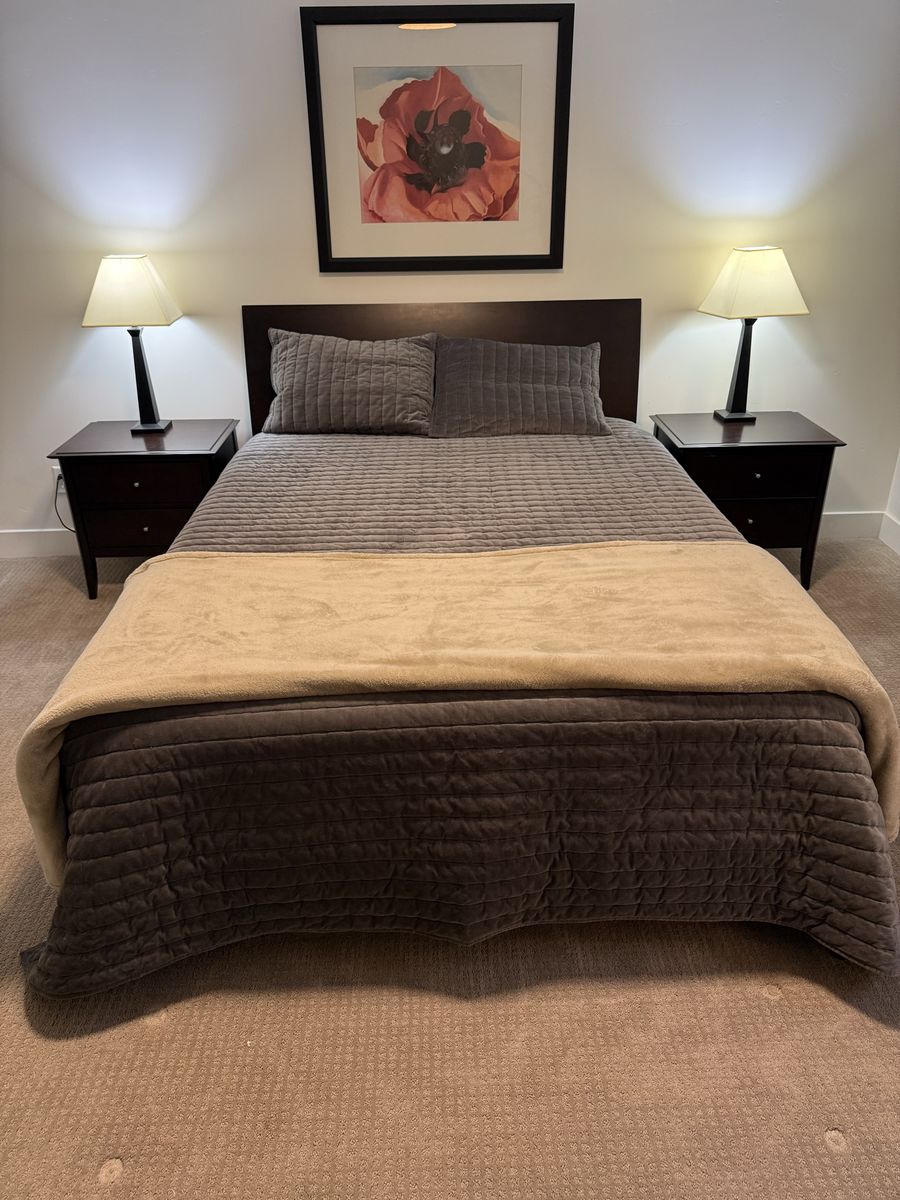 Pottery Barn Complete Bedroom Suite + optional Novaform Pillowtop Matress.