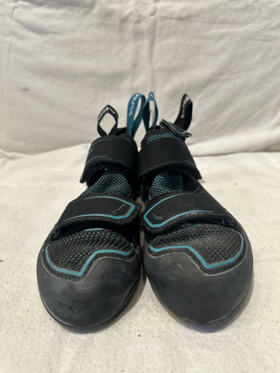Scarpa reflex V EU 38.5 or US W 7 .5 black/teal climbing shoes with two Velcro straps