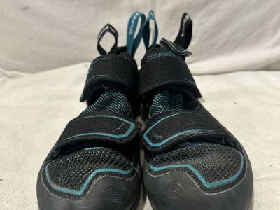 Scarpa reflex V EU 38.5 or US W 7 .5 black/teal climbing shoes with two Velcro straps