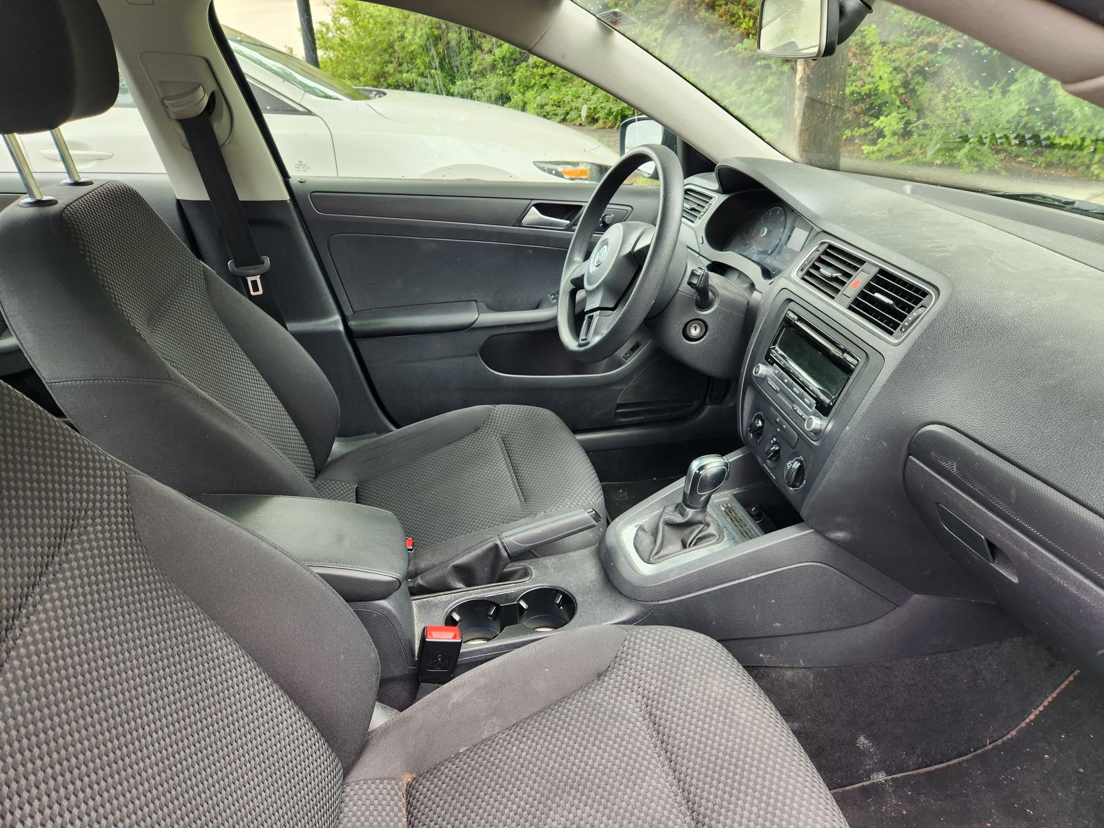 Main image 6