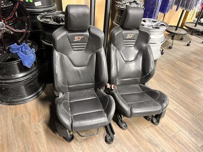 OEM RECARO Ford Focus ST Seats